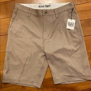 Seven tides tan/khaki color shorts